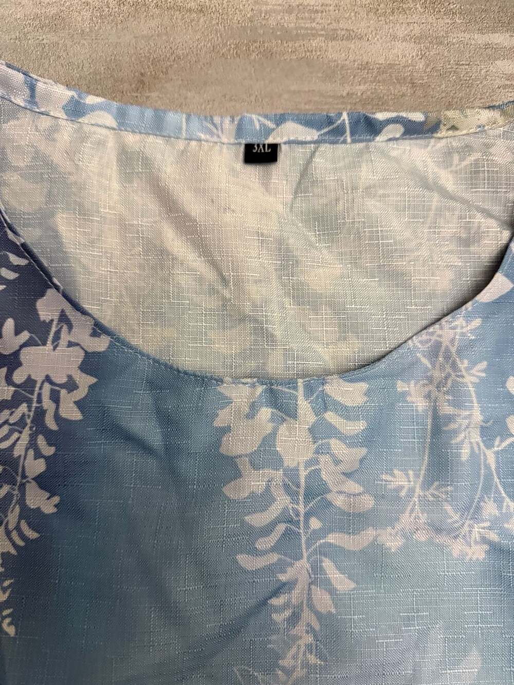 Women's‎ Plus Size 3XL Floral Print Asymmetrical Hem Blue Tunic Blouse - Picture 2 of 5
